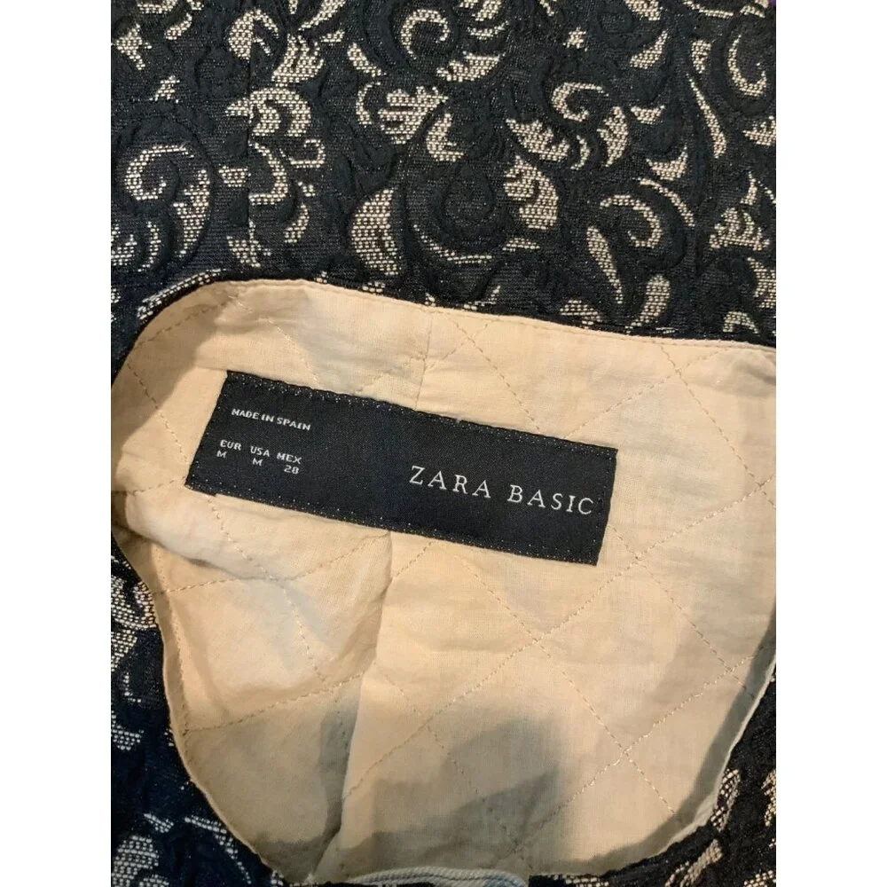 Zara Basics Black & Cream Textured Jacquard Zip-Up Jacket, Size Medium